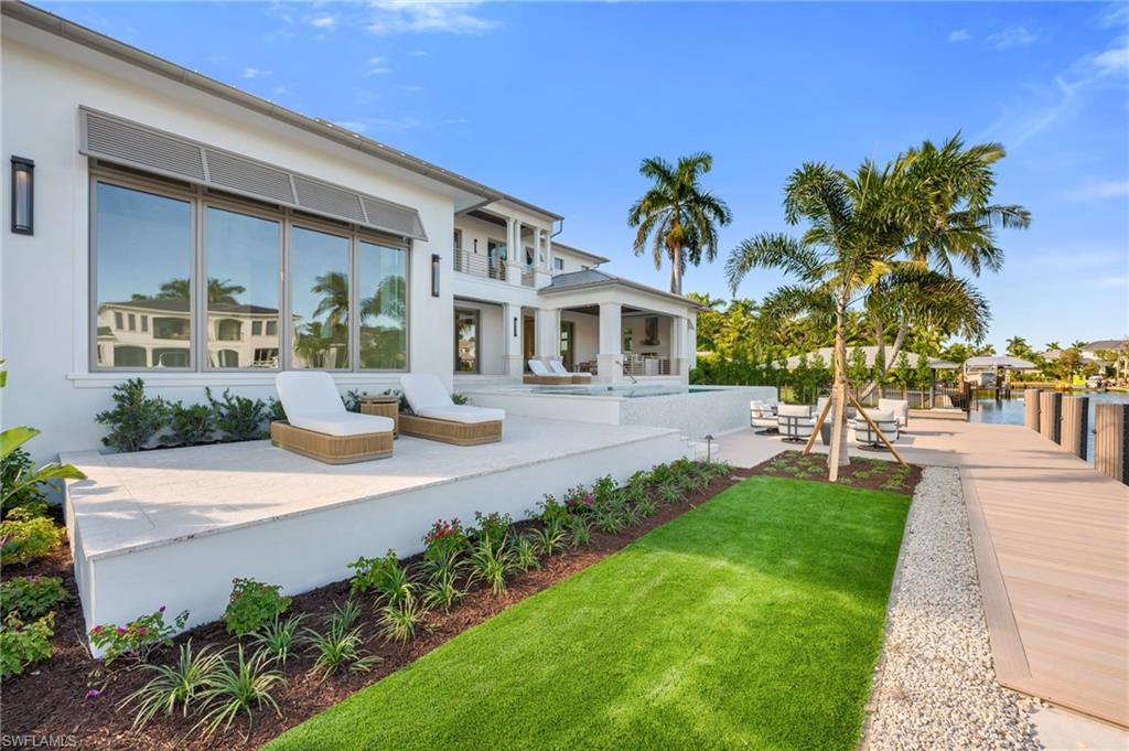 AQUALANE SHORES - Residential