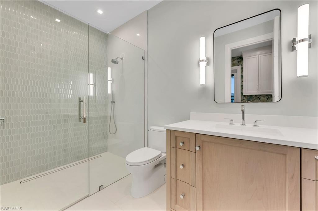 AQUALANE SHORES - Residential