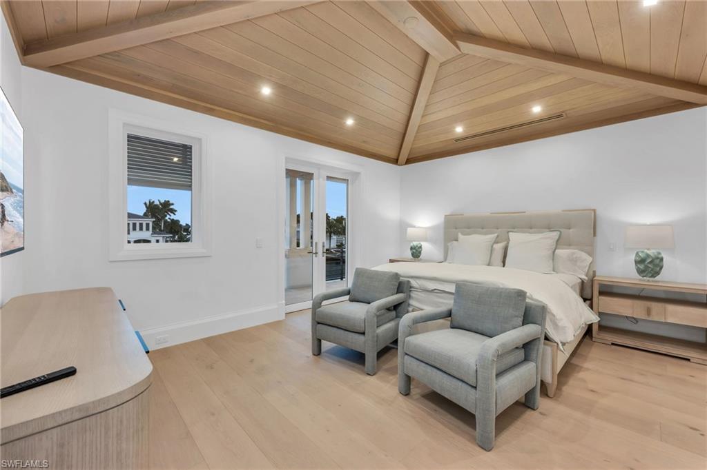 AQUALANE SHORES - Residential