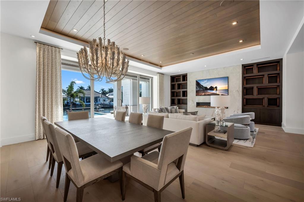 AQUALANE SHORES - Residential