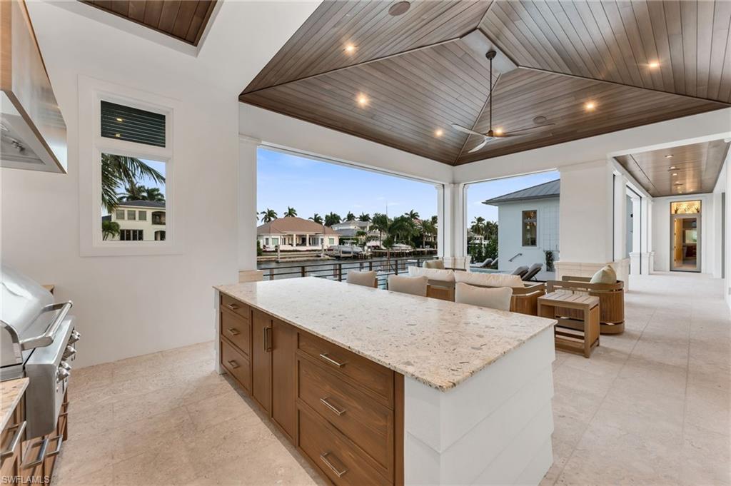 AQUALANE SHORES - Residential