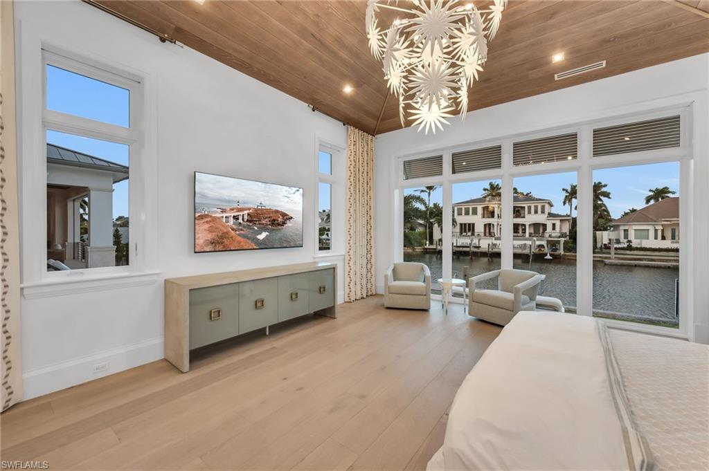 AQUALANE SHORES - Residential