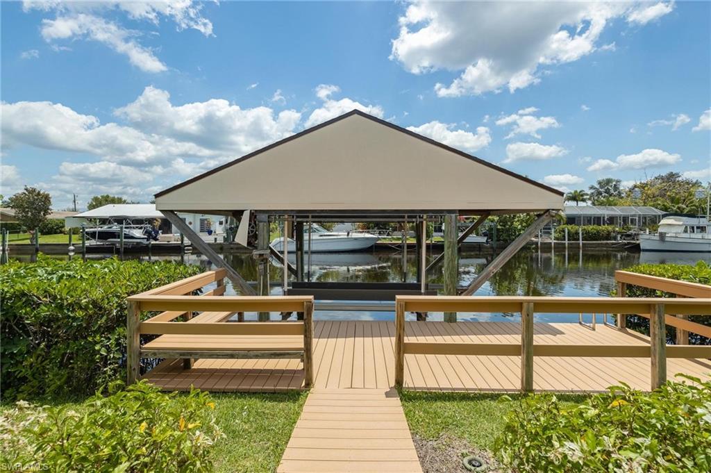 YACHT CLUB COLONY - Residential