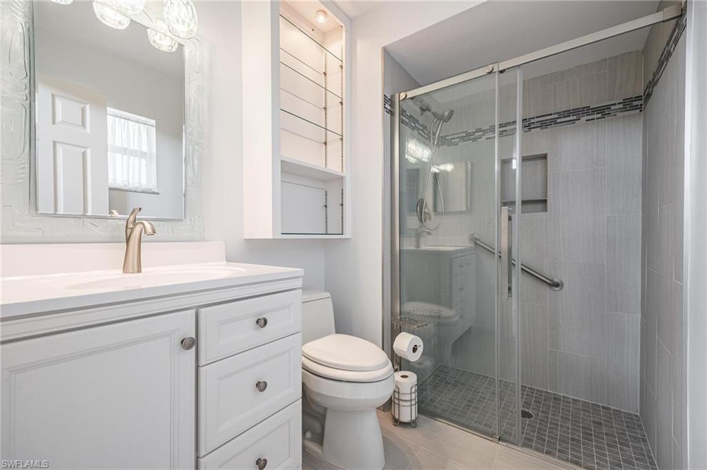 YACHT CLUB COLONY - Residential