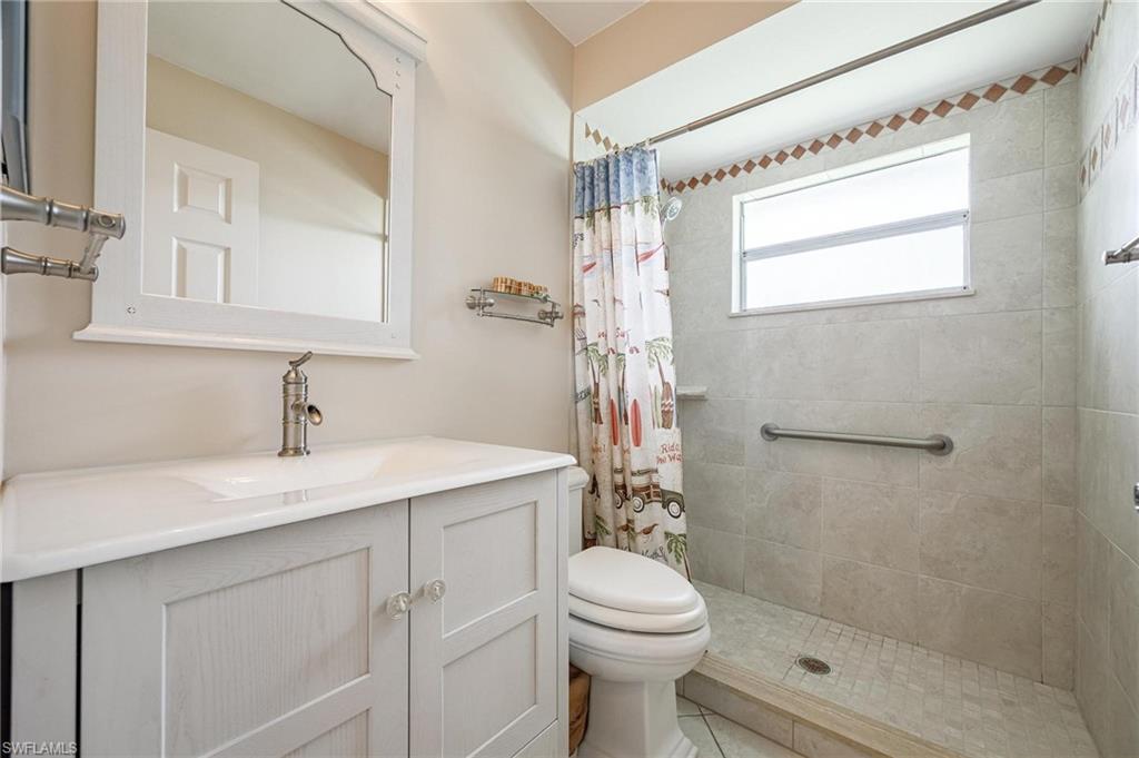 YACHT CLUB COLONY - Residential