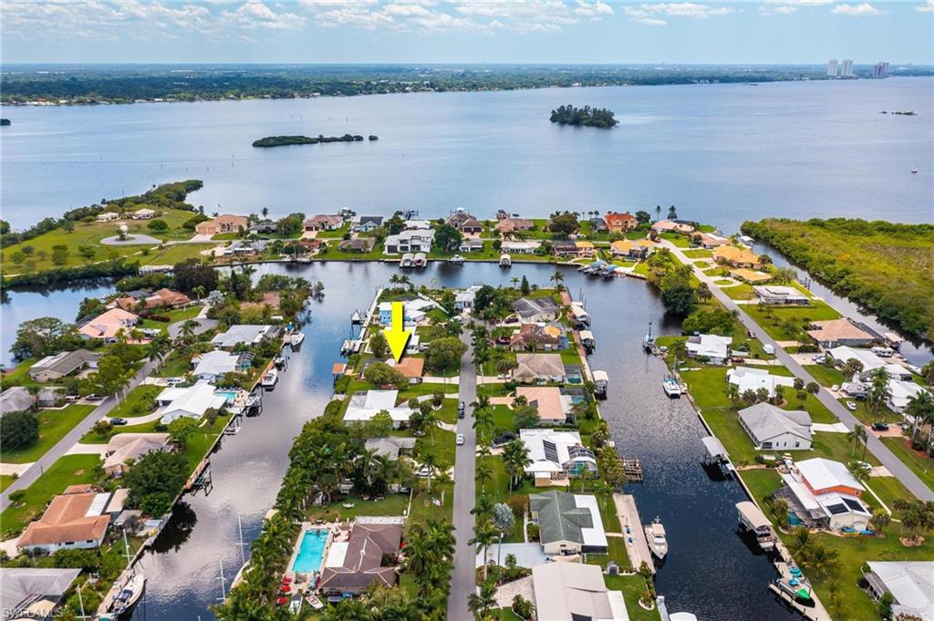 YACHT CLUB COLONY - Residential