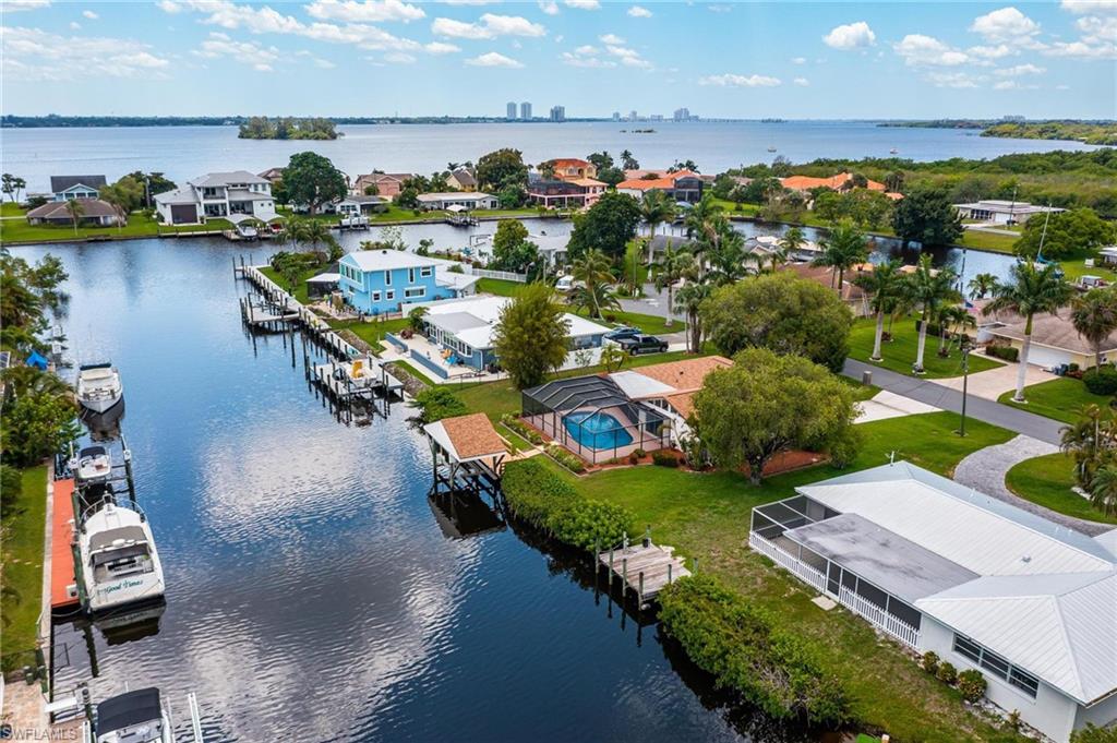 YACHT CLUB COLONY - Residential