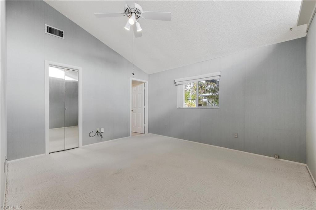 YACHT CLUB COLONY - Residential