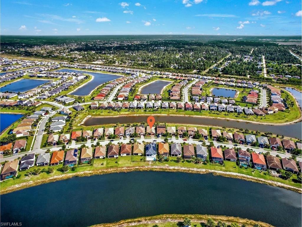 HAMPTON LAKES - Residential