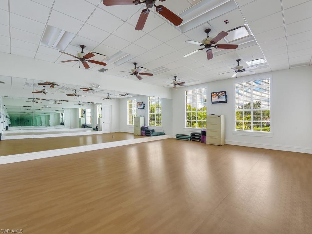 HAMPTON LAKES - Residential