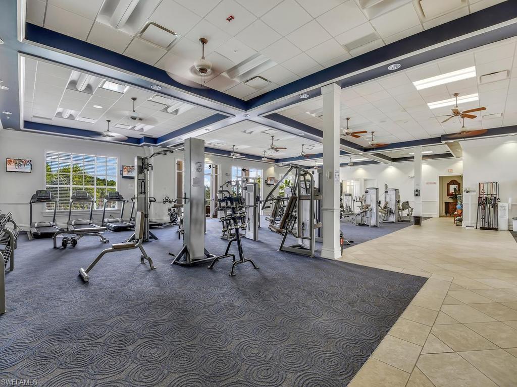 HAMPTON LAKES - Residential