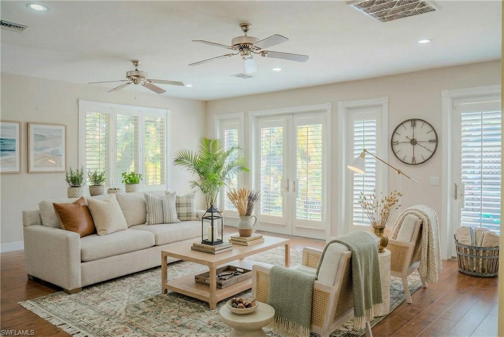 SAN CARLOS ESTATES - Residential