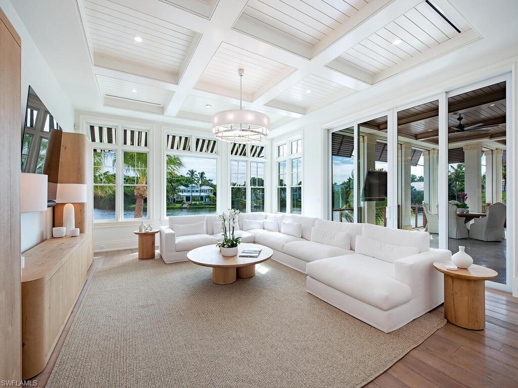 OLDE NAPLES - Residential