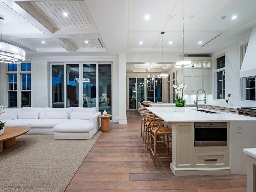 OLDE NAPLES - Residential