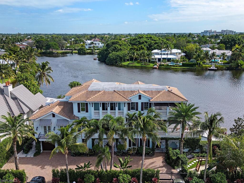 OLDE NAPLES - Residential