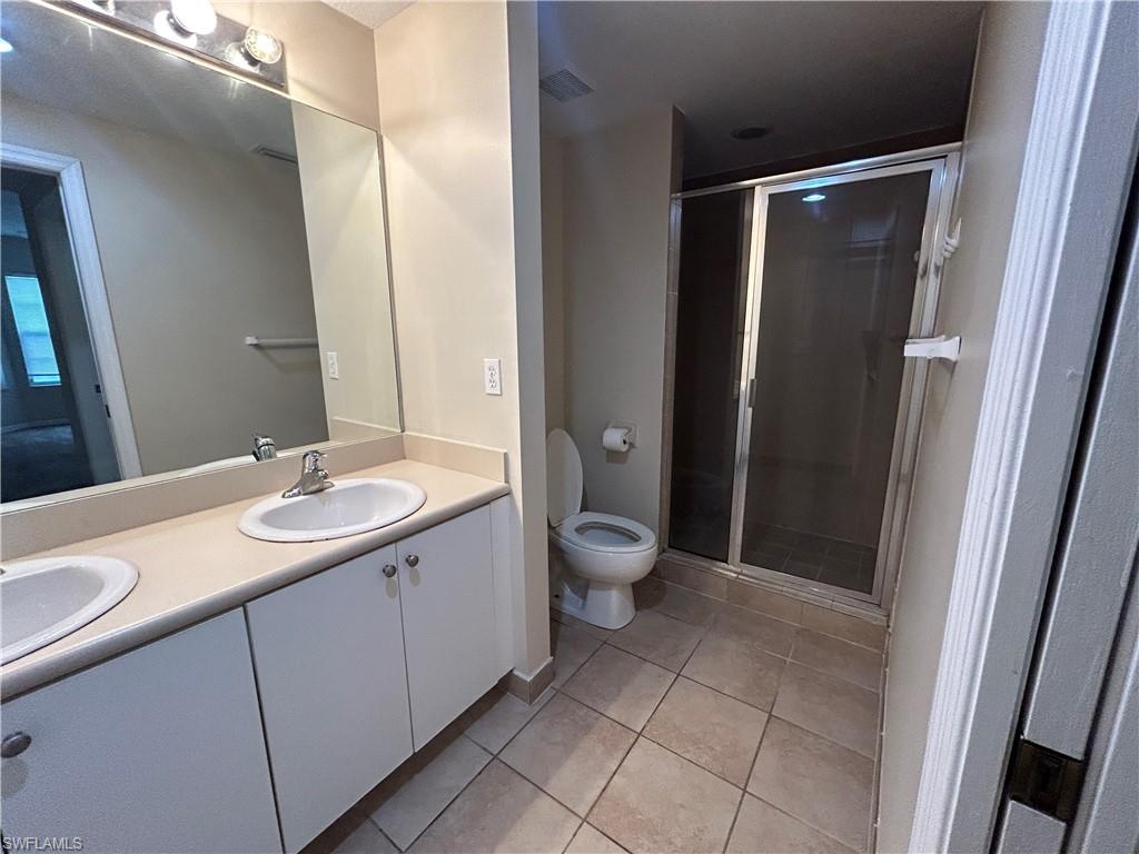 THE COVE AT SIX MILE - Residential Lease