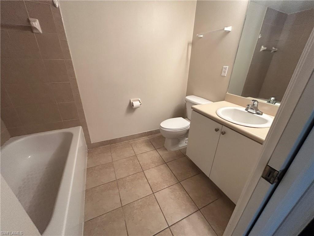 THE COVE AT SIX MILE - Residential Lease