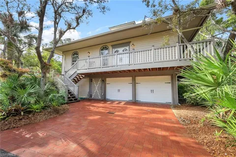 3812 Survey Cir, Bonita Springs, FL 34134 - #: 225014101