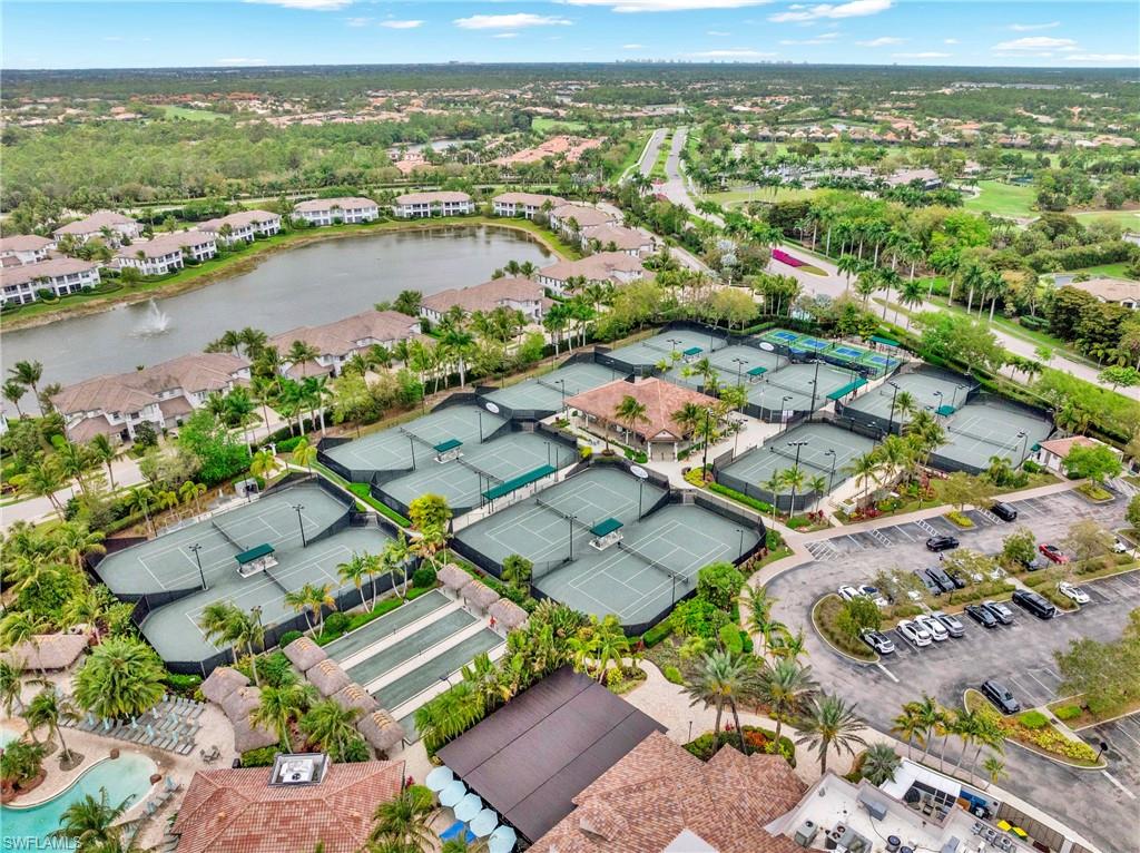 MUSTANG VILLAS - Residential