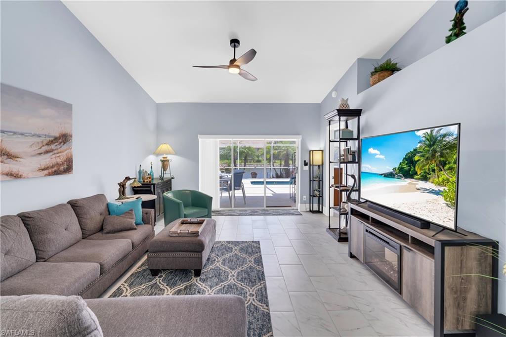 MUSTANG VILLAS - Residential