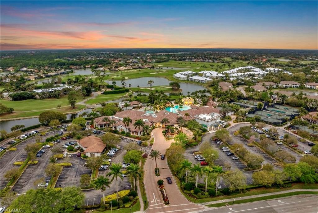 MUSTANG VILLAS - Residential