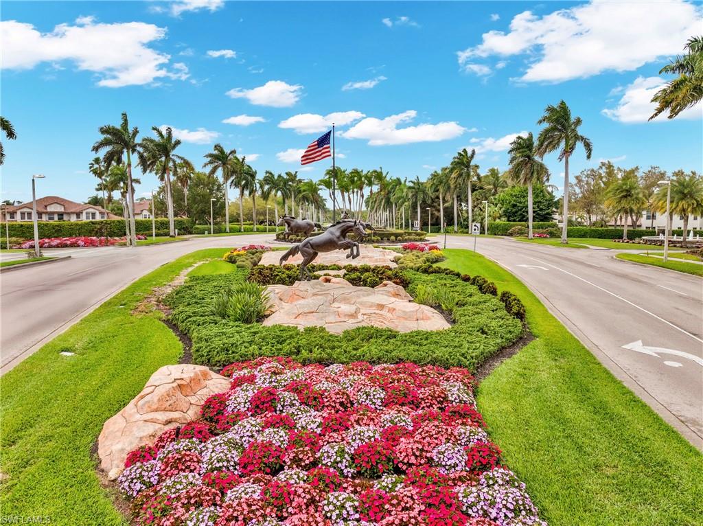 MUSTANG VILLAS - Residential