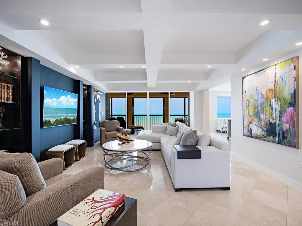 CARLYSLE AT BAY COLONY - Residential