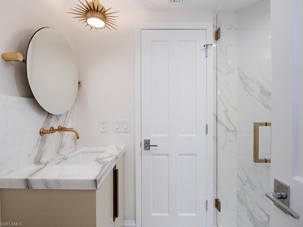 CARLYSLE AT BAY COLONY - Residential