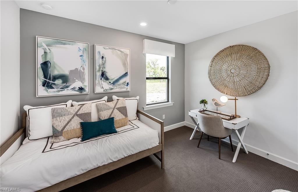 COUNTRY CLUB - Residential