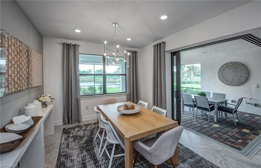 COUNTRY CLUB - Residential