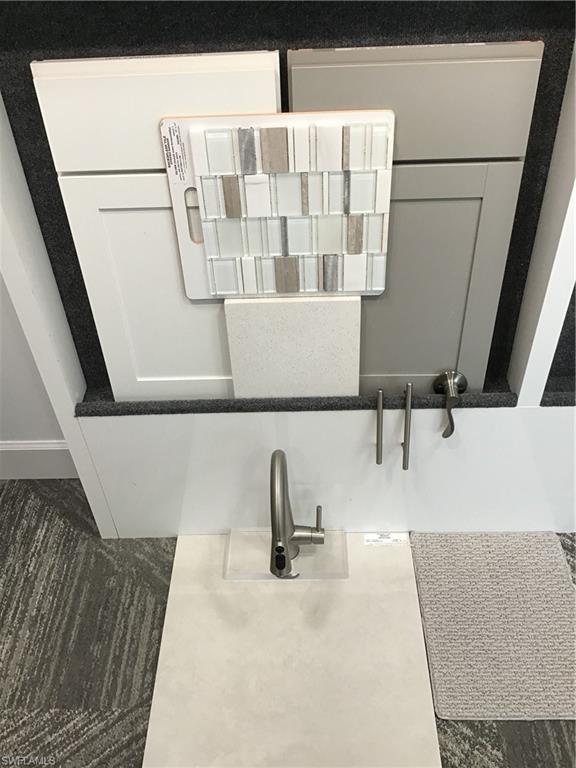 COUNTRY CLUB - Residential