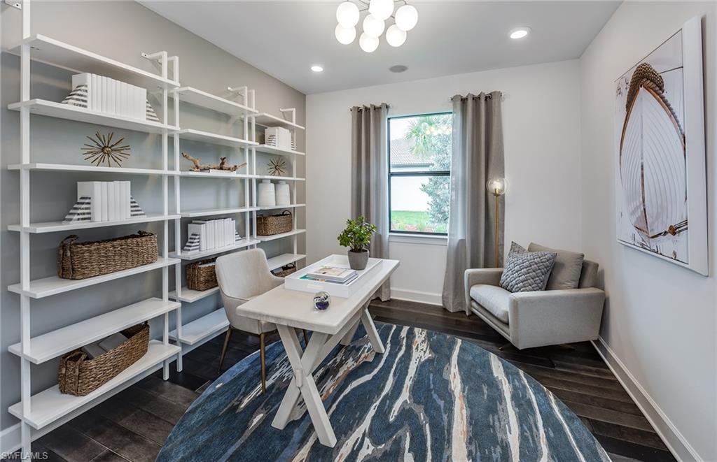 COUNTRY CLUB - Residential