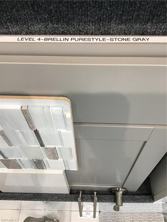 COUNTRY CLUB - Residential