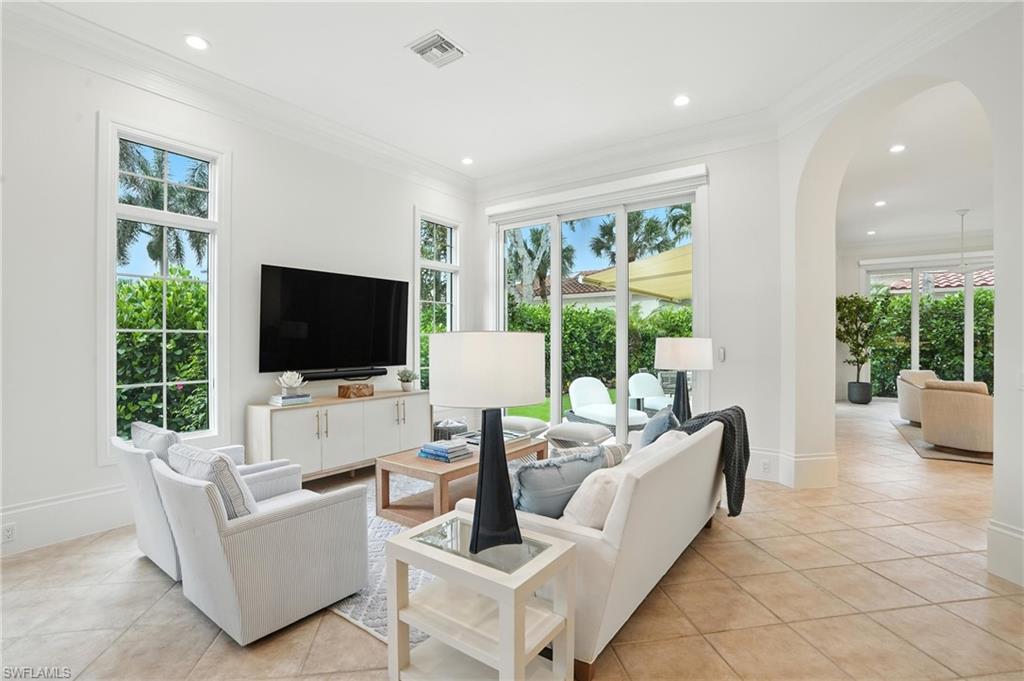 Photo of 2547 Avila LN, NAPLES, FL 34105 (MLS # 225060773)