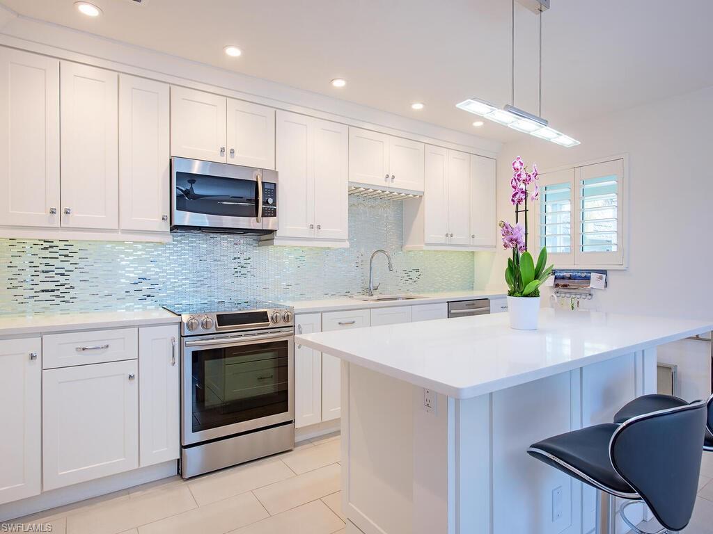 505 Broad AVE S 505