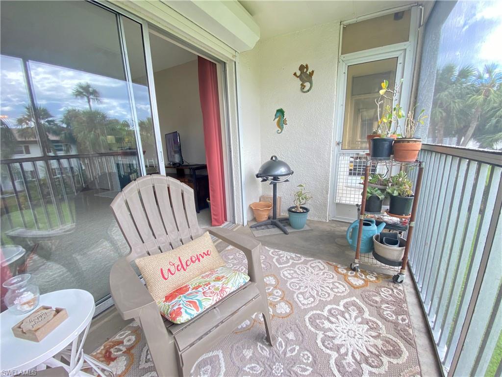 FOXMOOR CONDO - Residential