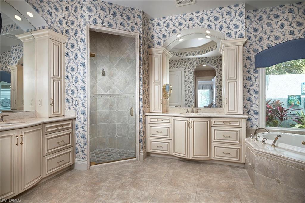 BANYAN ISLAND - Residential