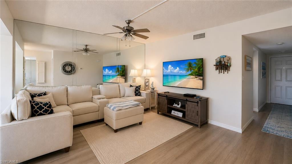 SEVEN LAKES - Residential