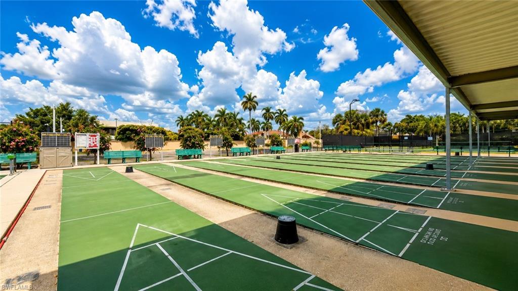 SEVEN LAKES - Residential