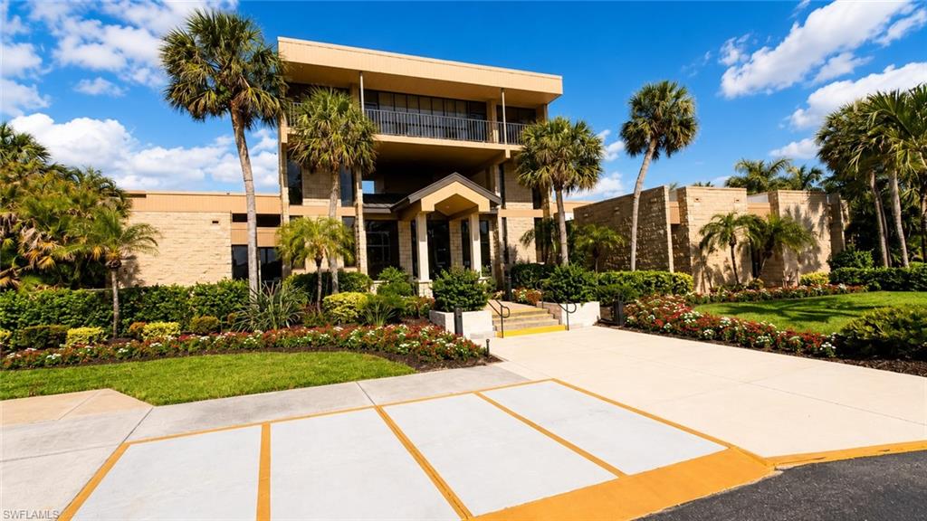 SEVEN LAKES - Residential