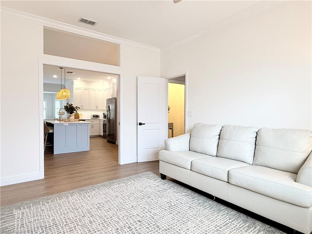 CYPRESS POINTE - Residential