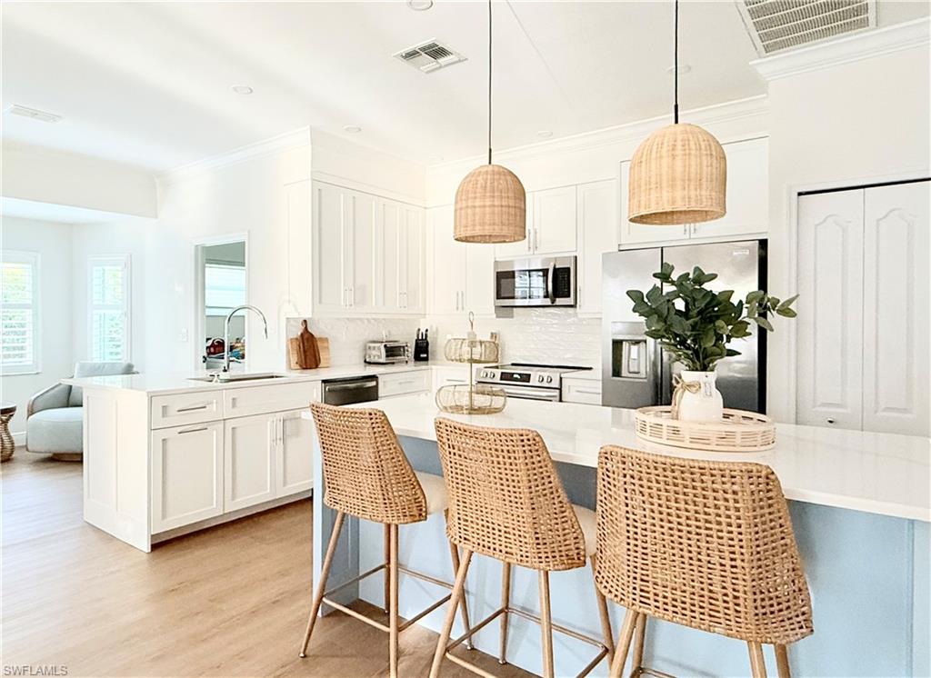 CYPRESS POINTE - Residential