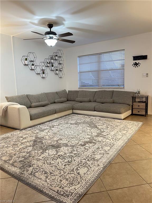 609 Palm View DR 10