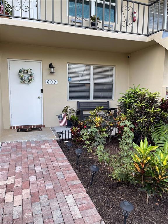 609 Palm View DR 10