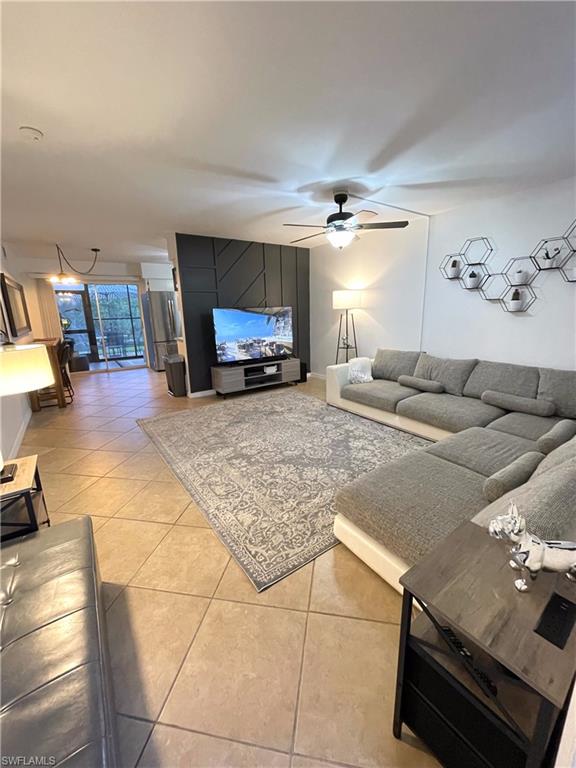 609 Palm View DR 10