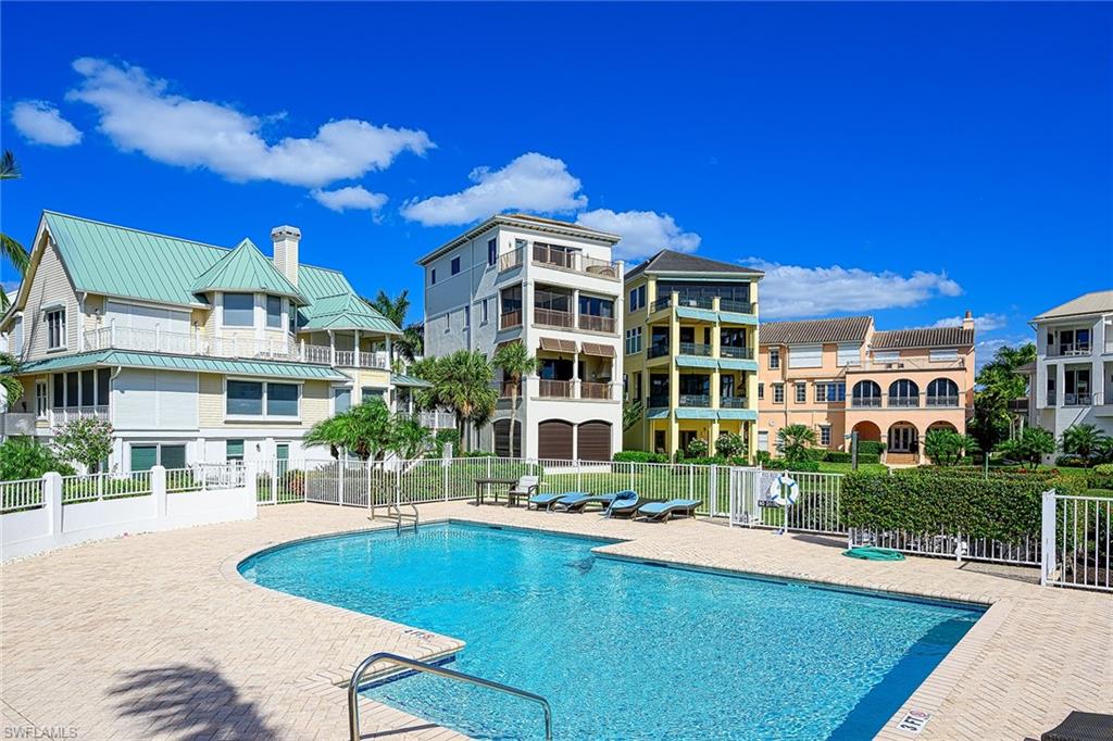 BAREFOOT BEACH - Residential