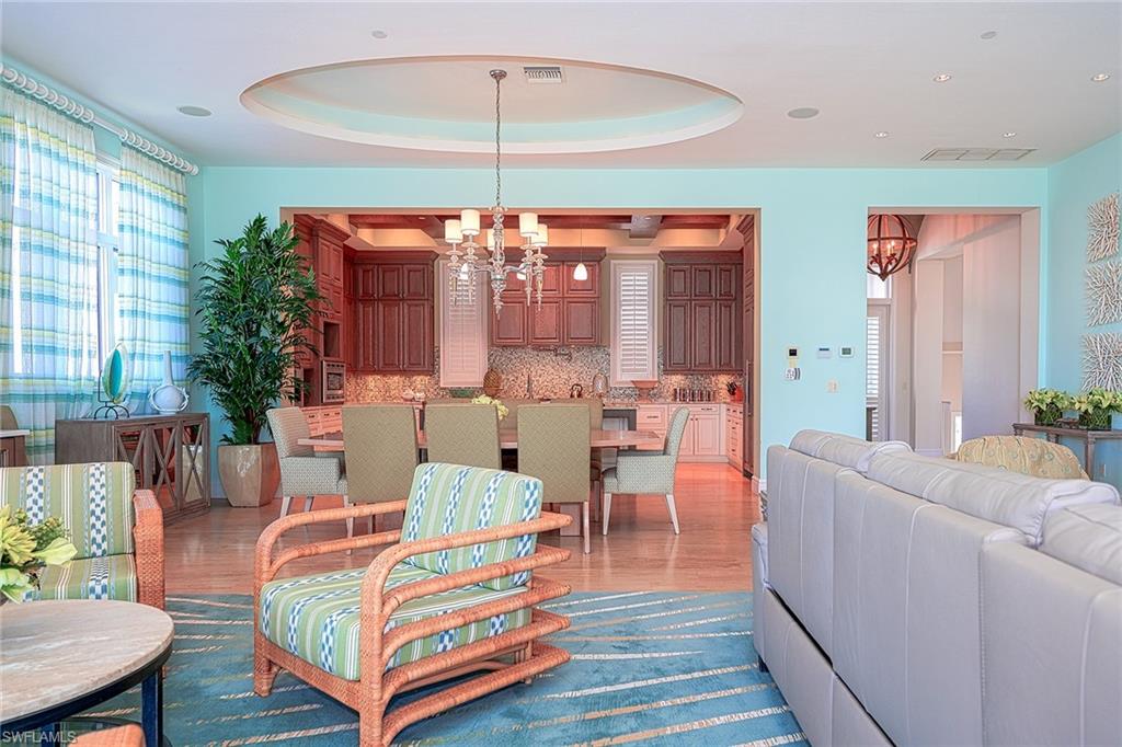 BAREFOOT BEACH - Residential