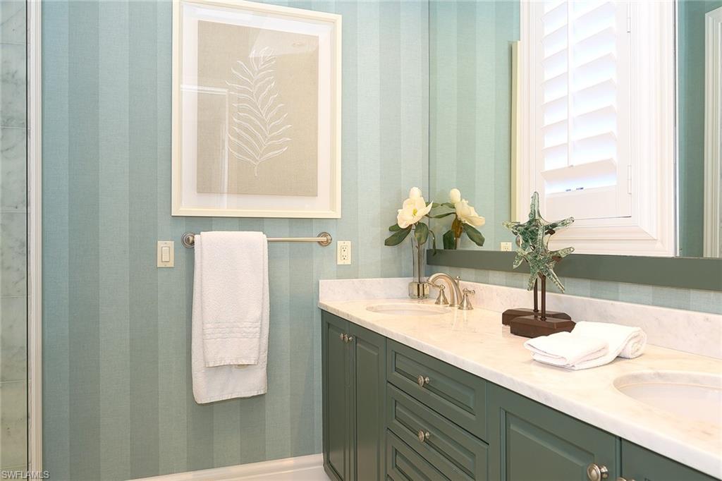 BAREFOOT BEACH - Residential