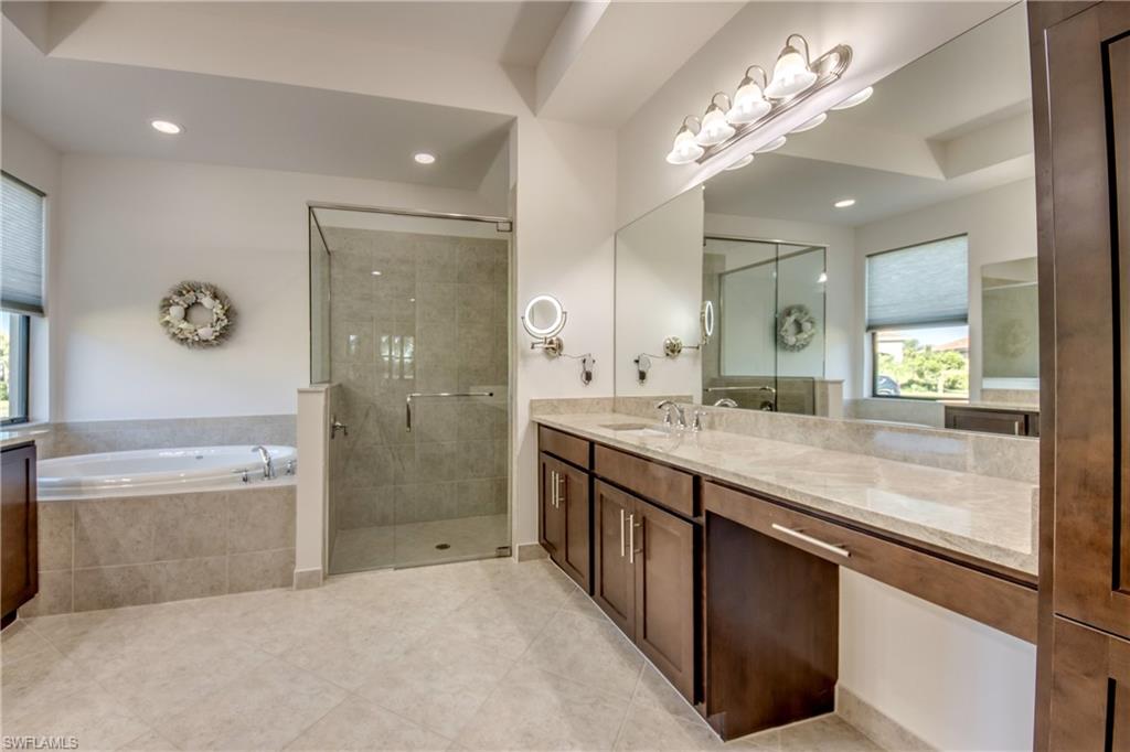 MARINA BAY - Residential