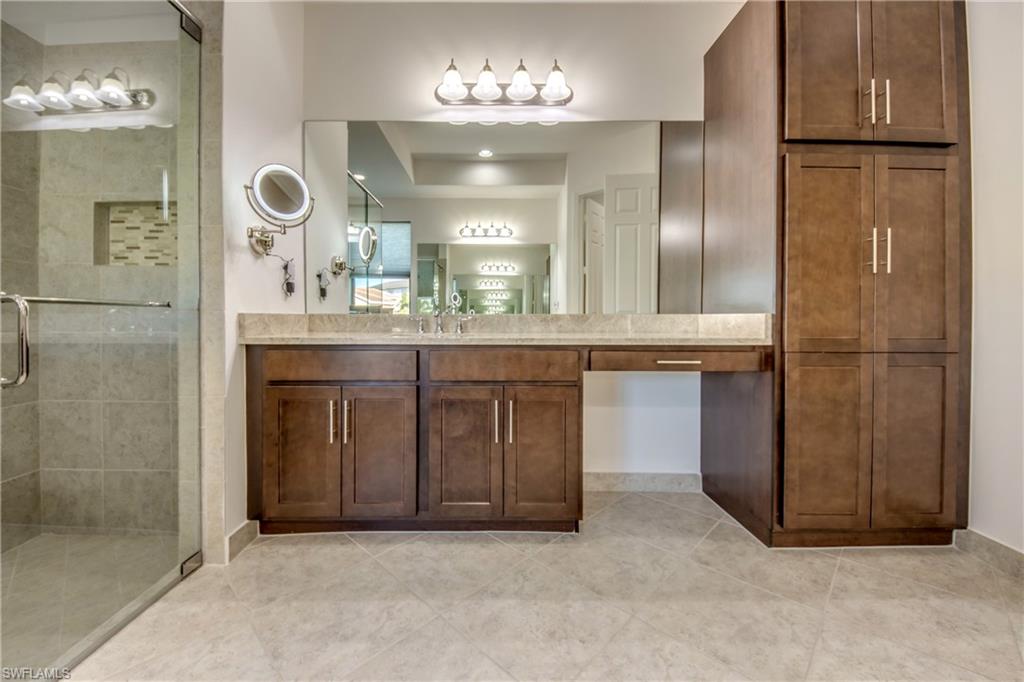 MARINA BAY - Residential